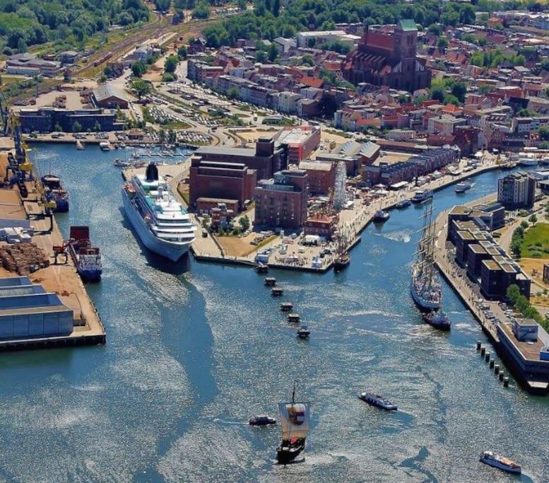 Historischer Ohlerich Speicher Hafen Wismar Ap.18 Eksteriør billede