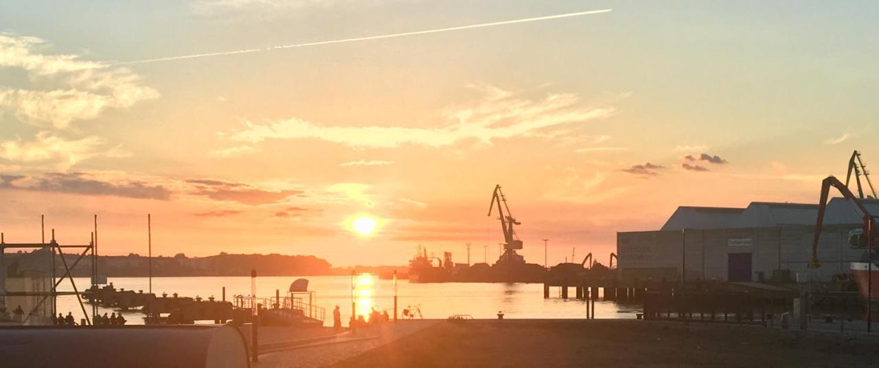 Historischer Ohlerich Speicher Hafen Wismar Ap.18 Eksteriør billede
